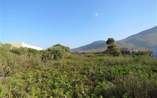 922 m² Land available in Bettys Bay