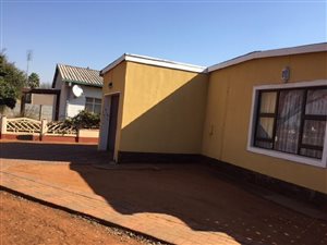 3 Bed House in Randlespark
