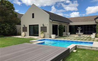 4 Bedroom House in Constantia