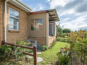 2 Bed Townhouse in Oakglen