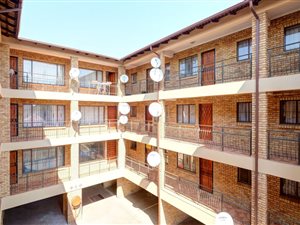 2 Bedroom Apartment in Randfontein Central
