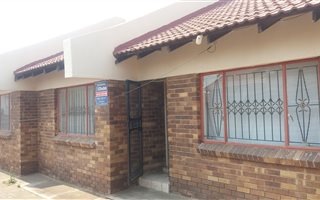 3 Bedroom House in Ivy Park
