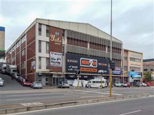 5000 m² Commercial space in Overport