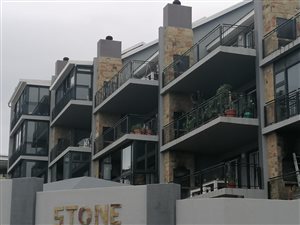 2 Bed Apartment in Mossel Bay Central