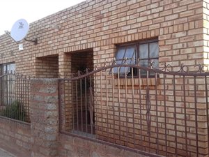 3 Bedroom House in Bram Fisherville