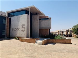157 m² Commercial space in Tijger Valley and surrounds