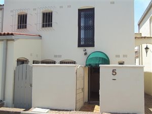 3 Bed Townhouse in Corlett Gardens