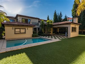4 Bed House in Eagle Canyon Golf Estate