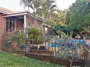 4 Bed House in Dorandia