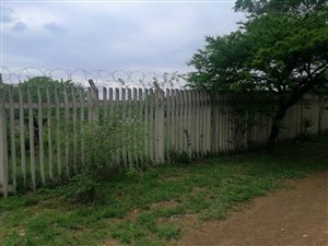 3.2 ha Land available in Mkondeni