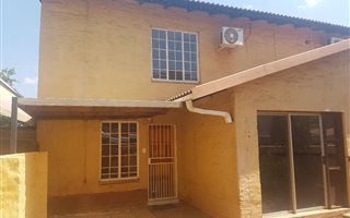 3 Bedroom Duplex in Rustenburg Central