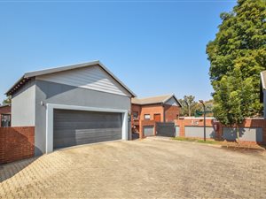 3 Bed House in Ruimsig