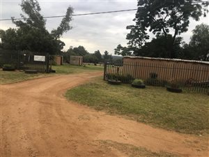 3 ha Farm in Honingklip AH