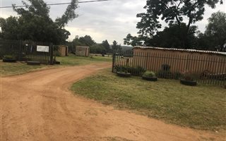 3 ha Farm in Honingklip AH