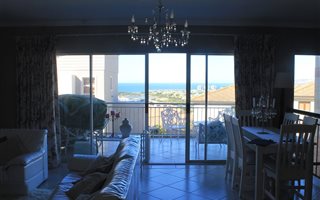 3 Bedroom Townhouse in Vyf Brakke Fontein