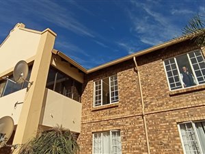 3 Bed Apartment in Boardwalk Villas
