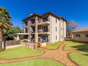 2 Bed Apartment in Krugersdorp Central