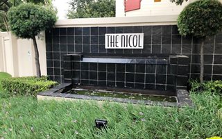 2 Bedroom Apartment in Bryanston West