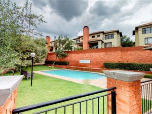 3 Bed Apartment in Douglasdale