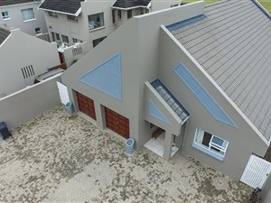 3 Bedroom House in Royal Alfred Marina