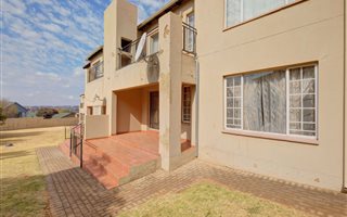2 Bedroom Apartment in Grobler Park