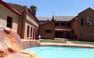 5 Bedroom House in Lenasia