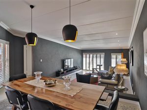 3 Bed Townhouse in Constantia Kloof