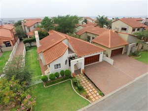 3 Bed Townhouse in Bankenveld
