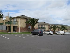2 Bed Apartment in Brackenfell Central