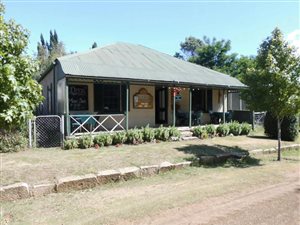 3 Bedroom House in Rhodes