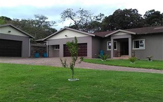 4 Bedroom House in Umtentweni