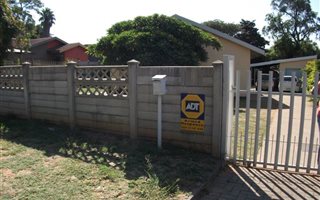 3 Bedroom House in Protea Park