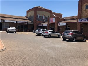 140 m² Office Space in Highveld