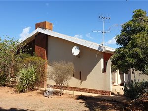 4 Bed House in Oudtshoorn