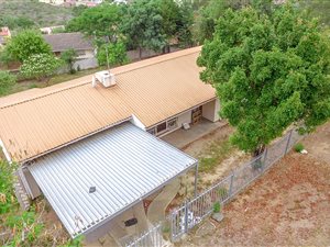 3 Bedroom House in Dale View