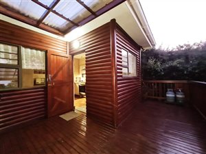2 Bed House in Cannon Rocks