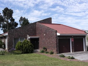 4 Bedroom House in Villiersdorp
