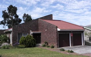 4 Bedroom House in Villiersdorp