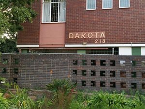 1.5 Bed Flat in Queenswood