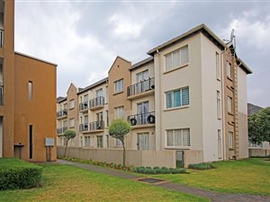 2 Bedroom Apartment in Klippoortje