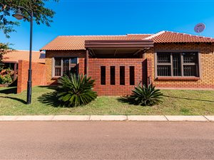 2 Bed Townhouse in Willow Park Manor