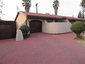 3 Bed House in Crystal Park