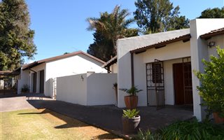 5 Bedroom House in Wilro Park