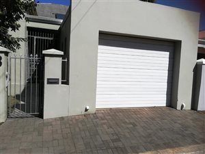 4 Bed House in Paarl Central East