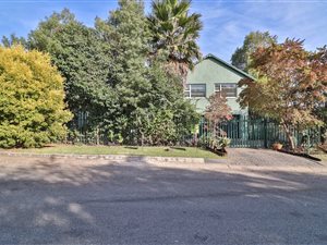 5 Bed House in Brackendowns