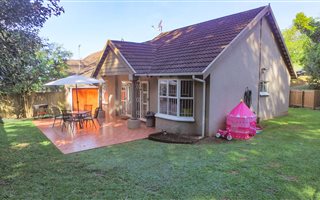 2 Bedroom Townhouse in Kloof