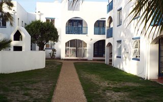 2 Bedroom House in Blouberg Sands