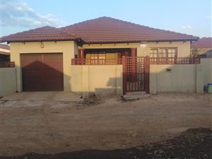 3 Bed House in Nellmapius