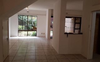 3 Bedroom Townhouse in Parktown