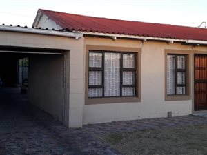 2 Bedroom House in Bishop Lavis